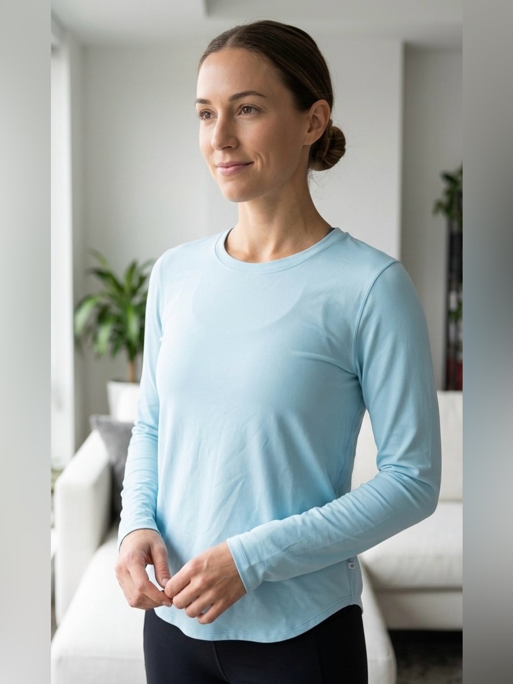 Lululemon Light Blue Long Sleeve Crewneck Workout Shirt - Size 4‎
